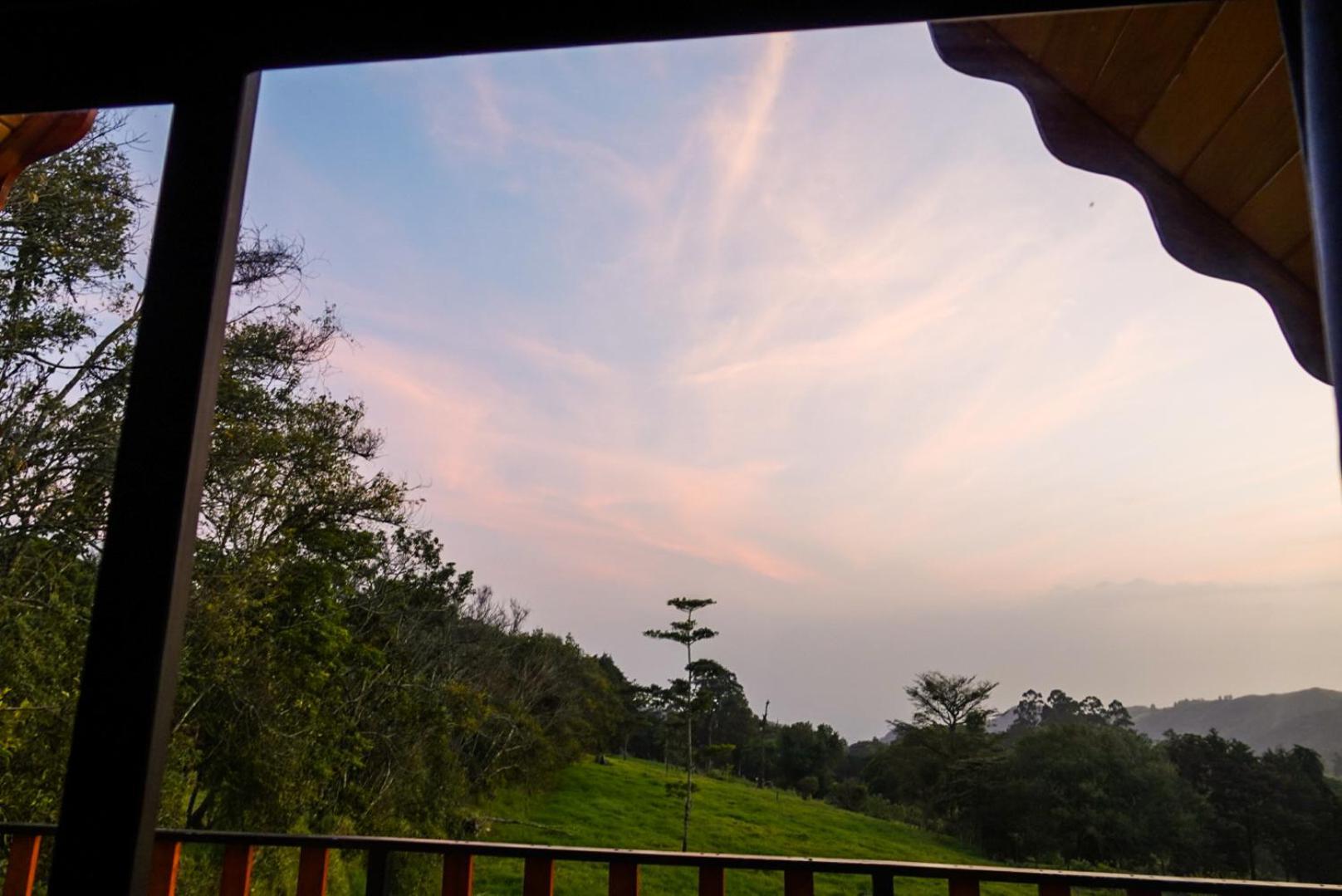 Cabana Indira Monteverde Eksteriør billede